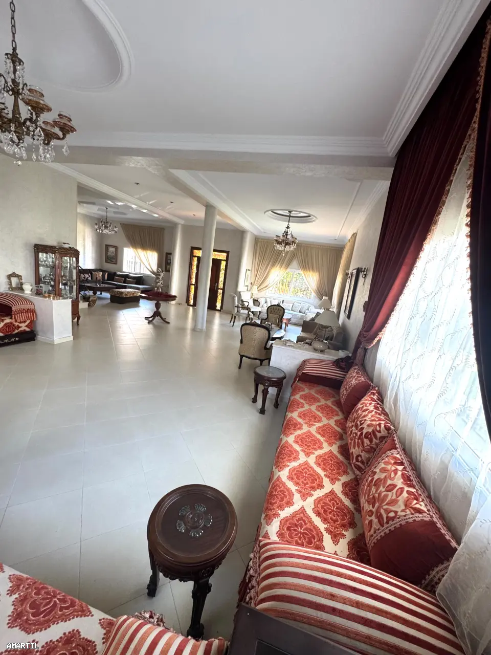 Belle villa à louer à Martil 3 salons avec jardin