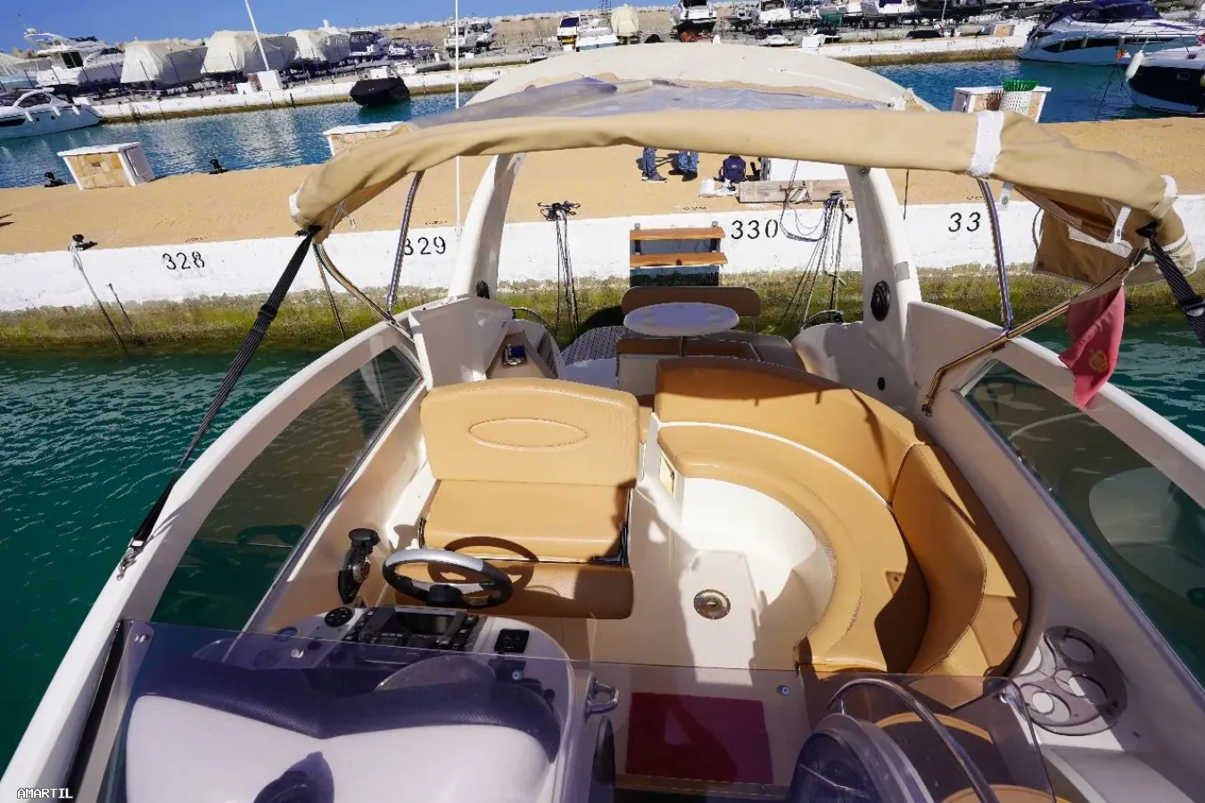 Yacht à louer pour sorties en mer luxe