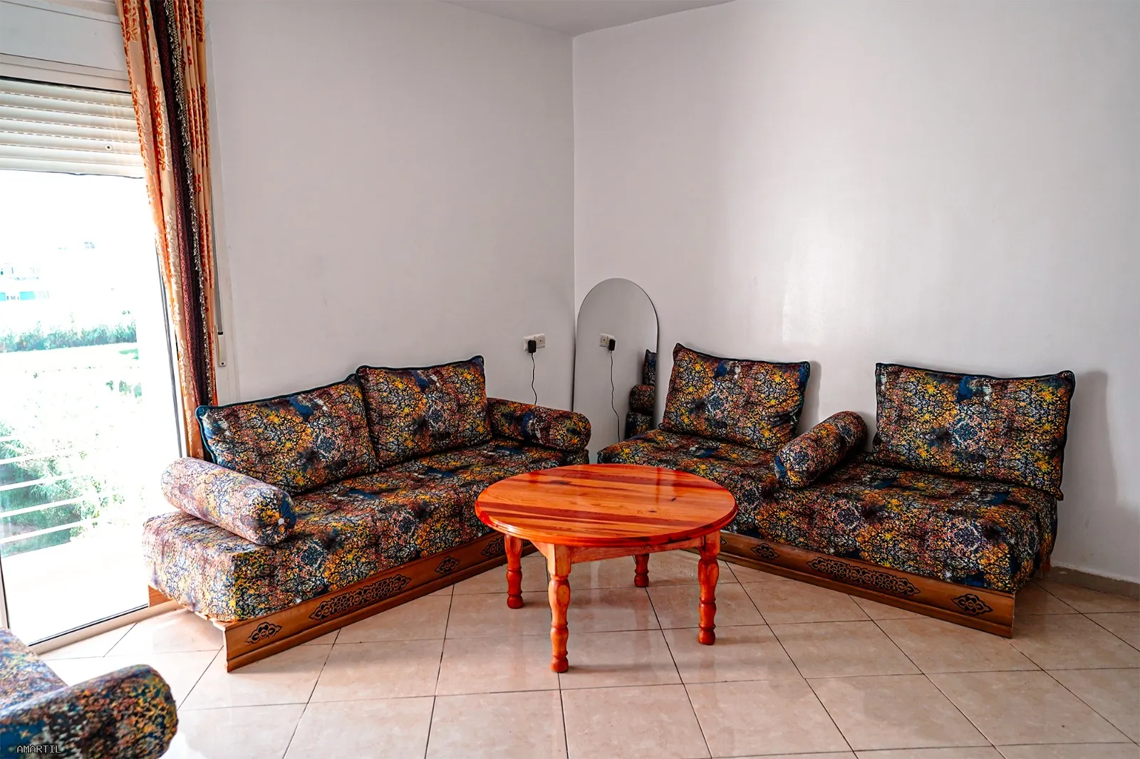 Appartement à louer à Martil 2 chambres avec balcon