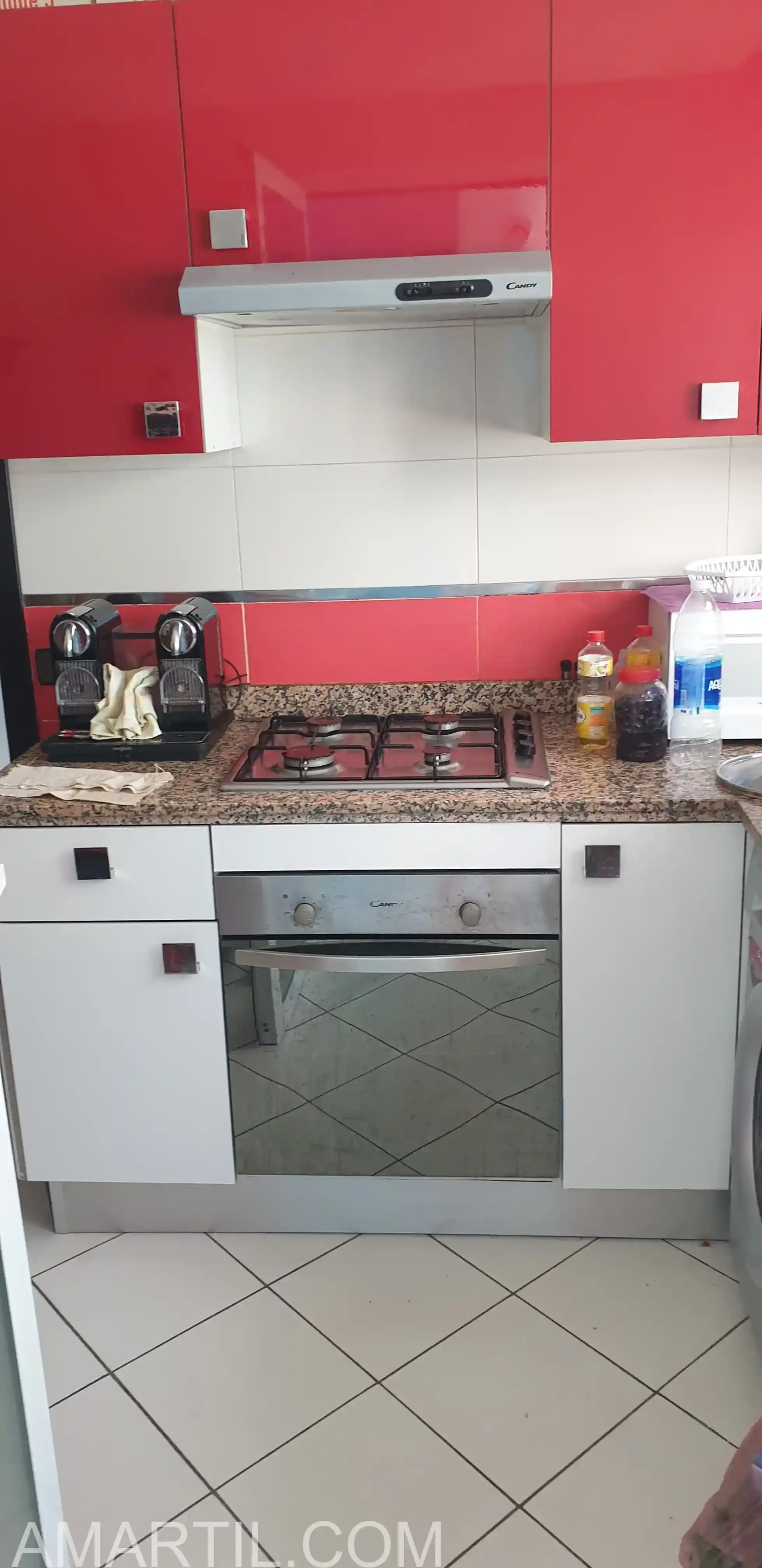 Appartement à louer à Houmat Jadida, avec 1 chambre un salon et une piscine.