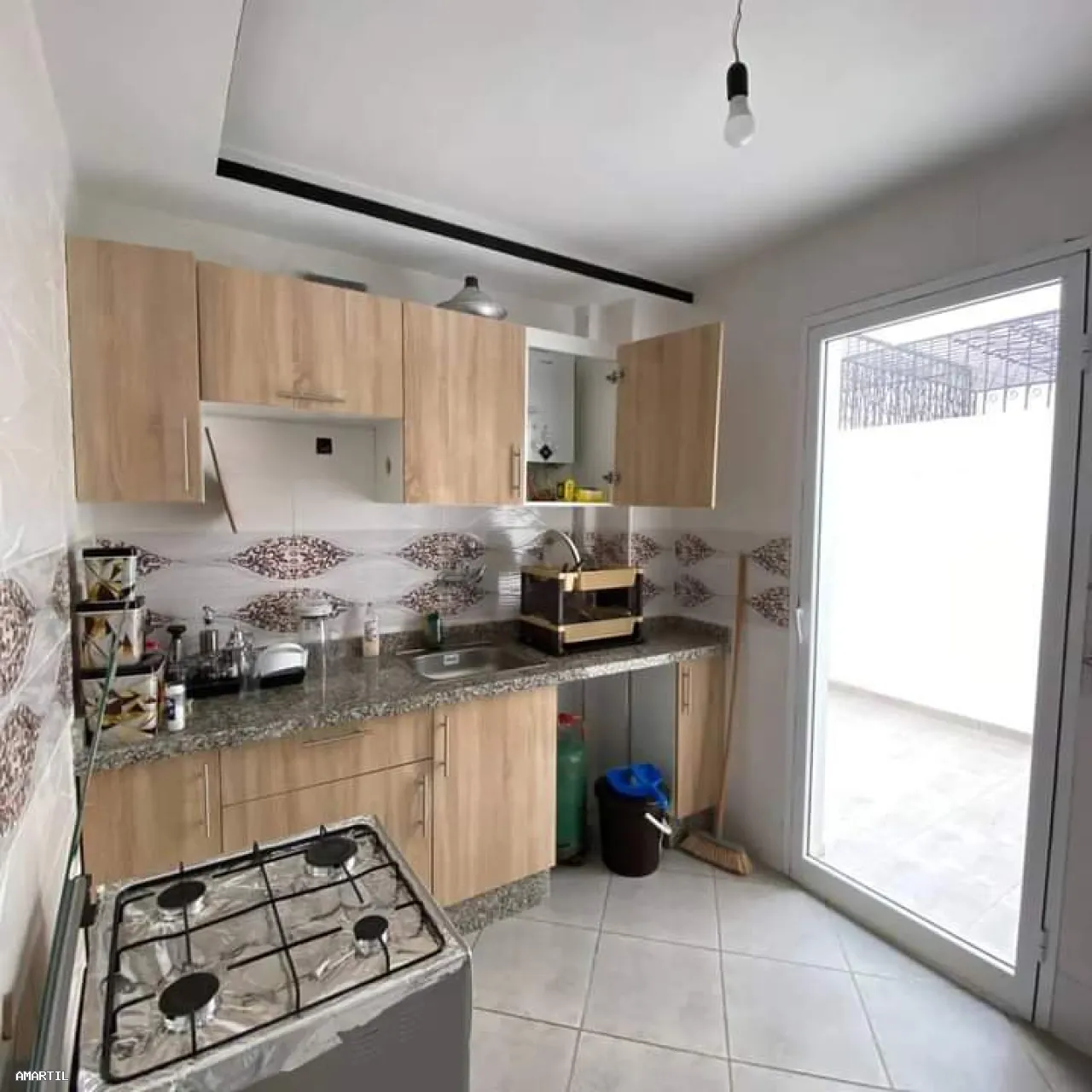 Appartement à louer à bayt laatik 2ch salon au RDC