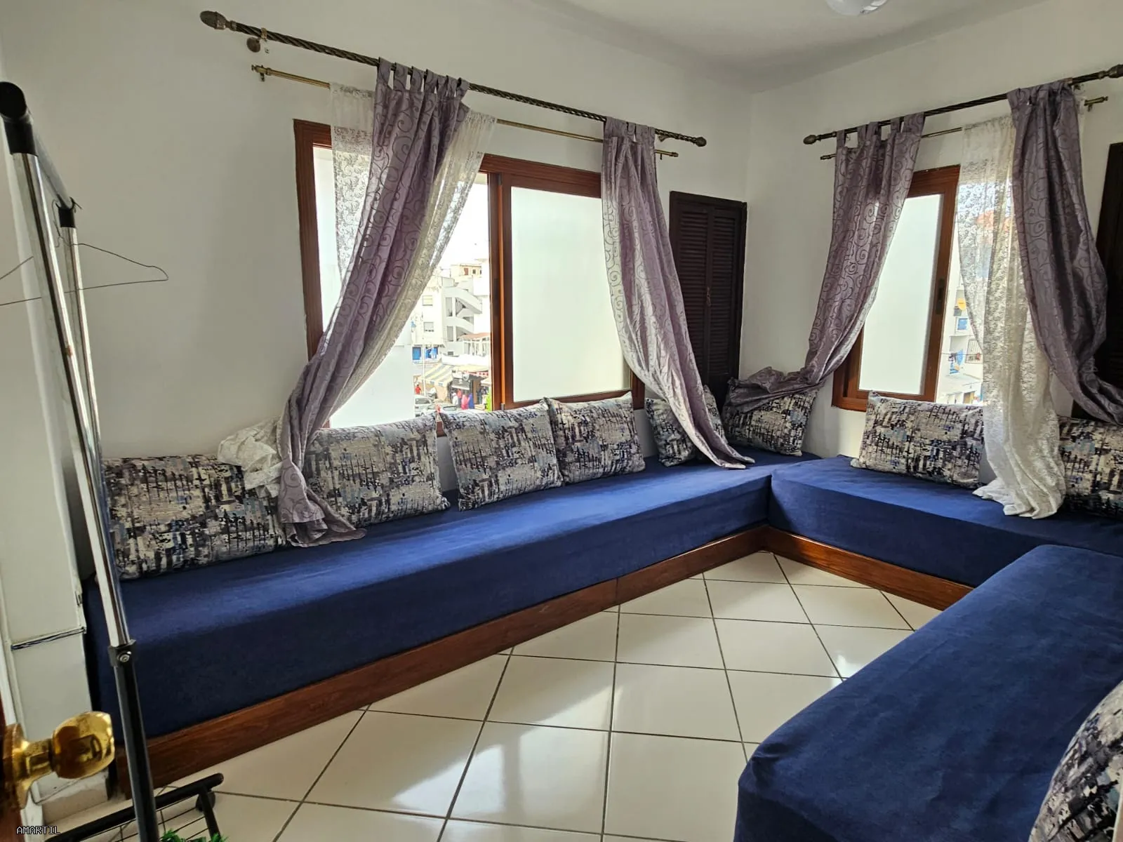 appartement à louer à martil salon et 1 ch ,b...
