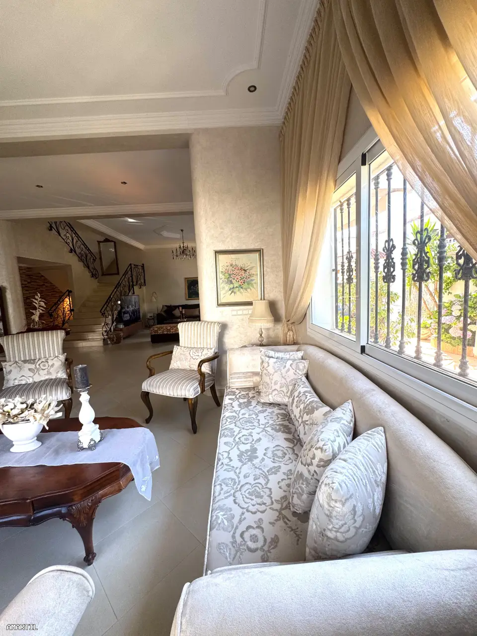 Belle villa à louer à Martil 3 salons avec jardin