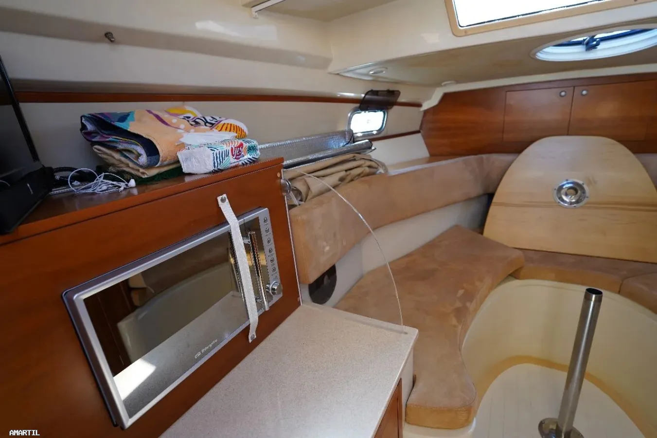 Yacht à louer pour sorties en mer luxe