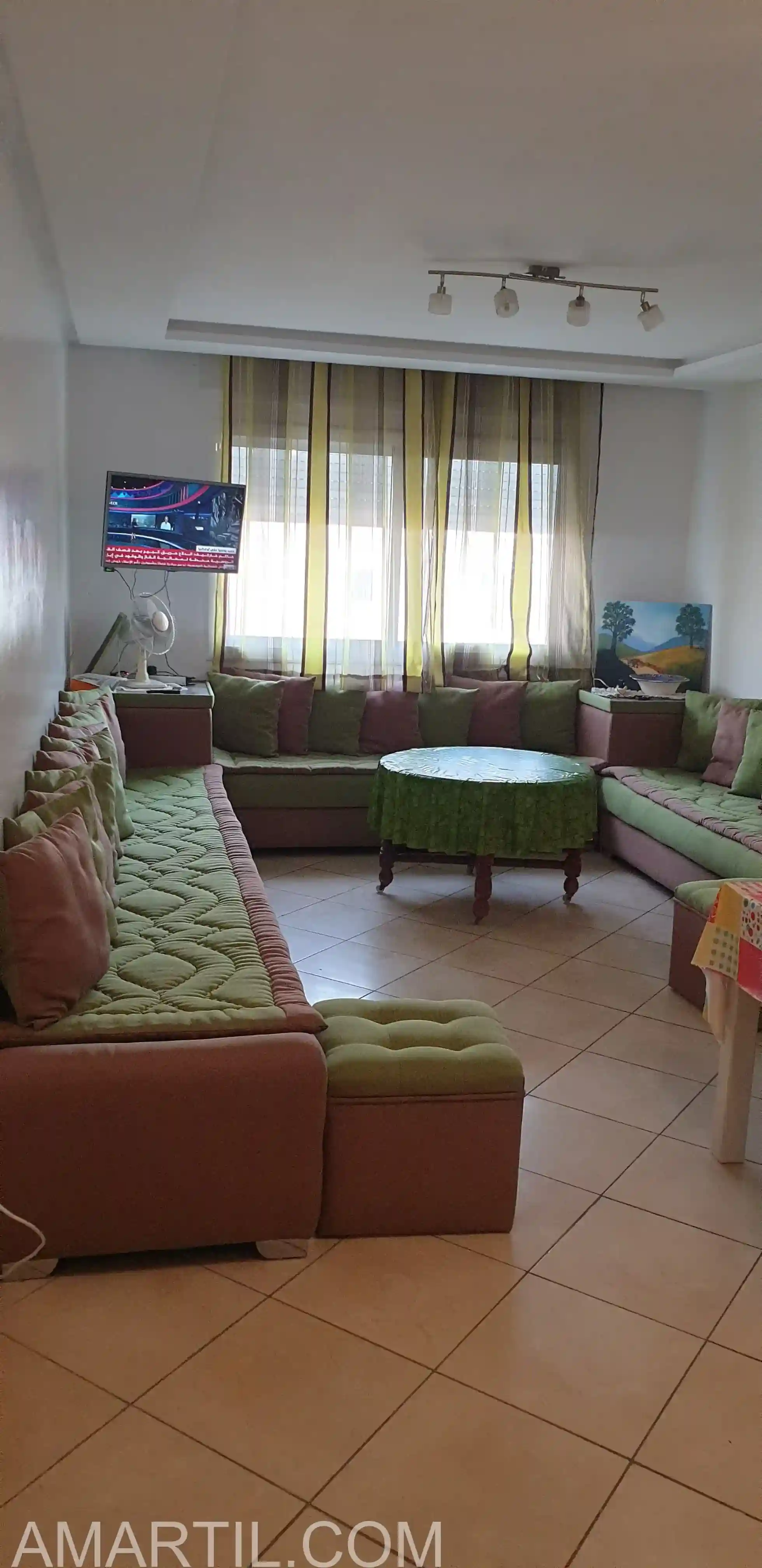 Appartement à louer à Houmat Jadida, avec 1 chambre un salon et une piscine.