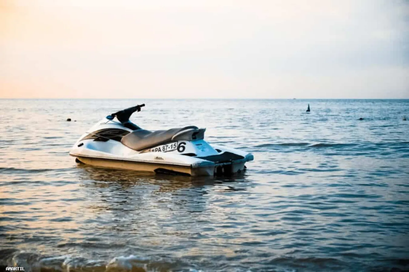 Jet-ski rapide à louer : L'Éclate Totale