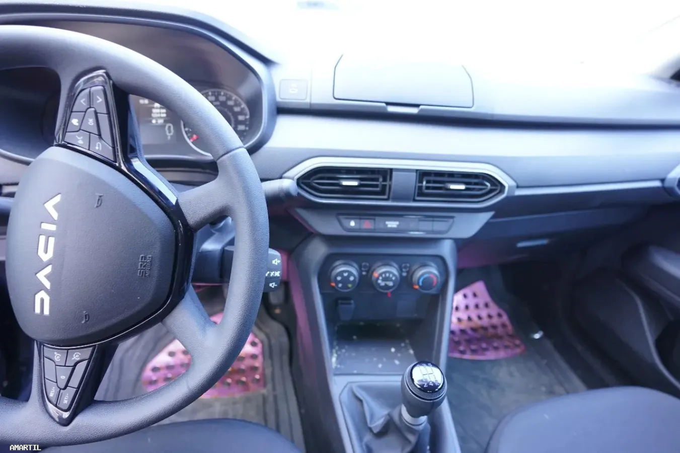 À louer : Dacia Logan 2025 Confort, espace