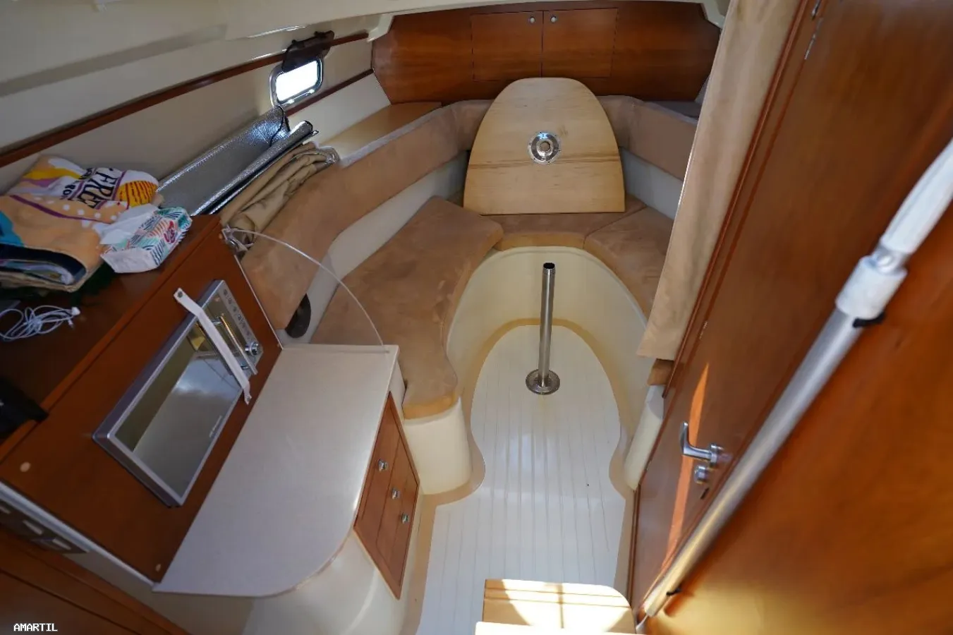 Yacht à louer pour sorties en mer luxe