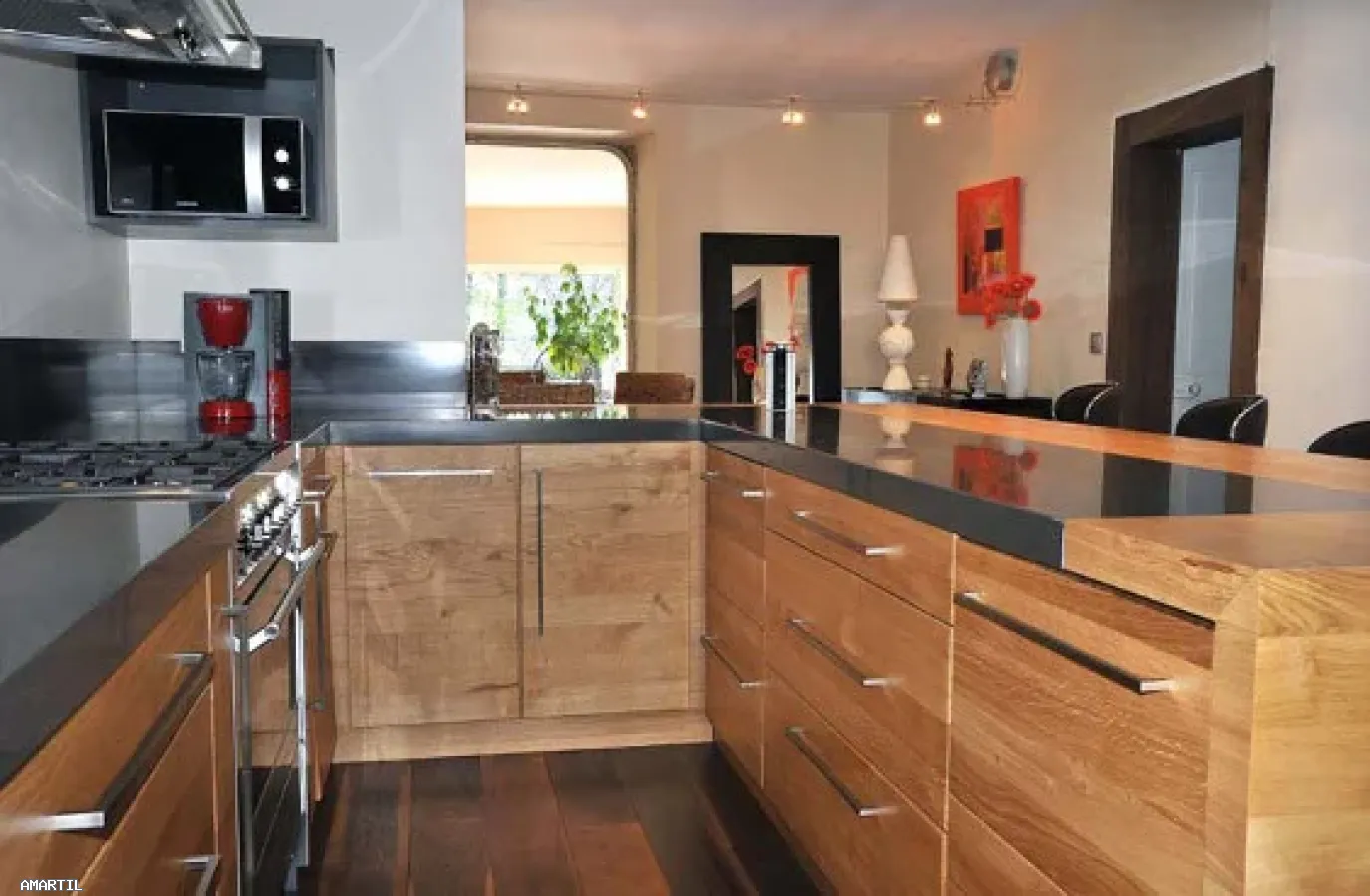 Redonnez vie à votre cuisine : rénovation bois pro