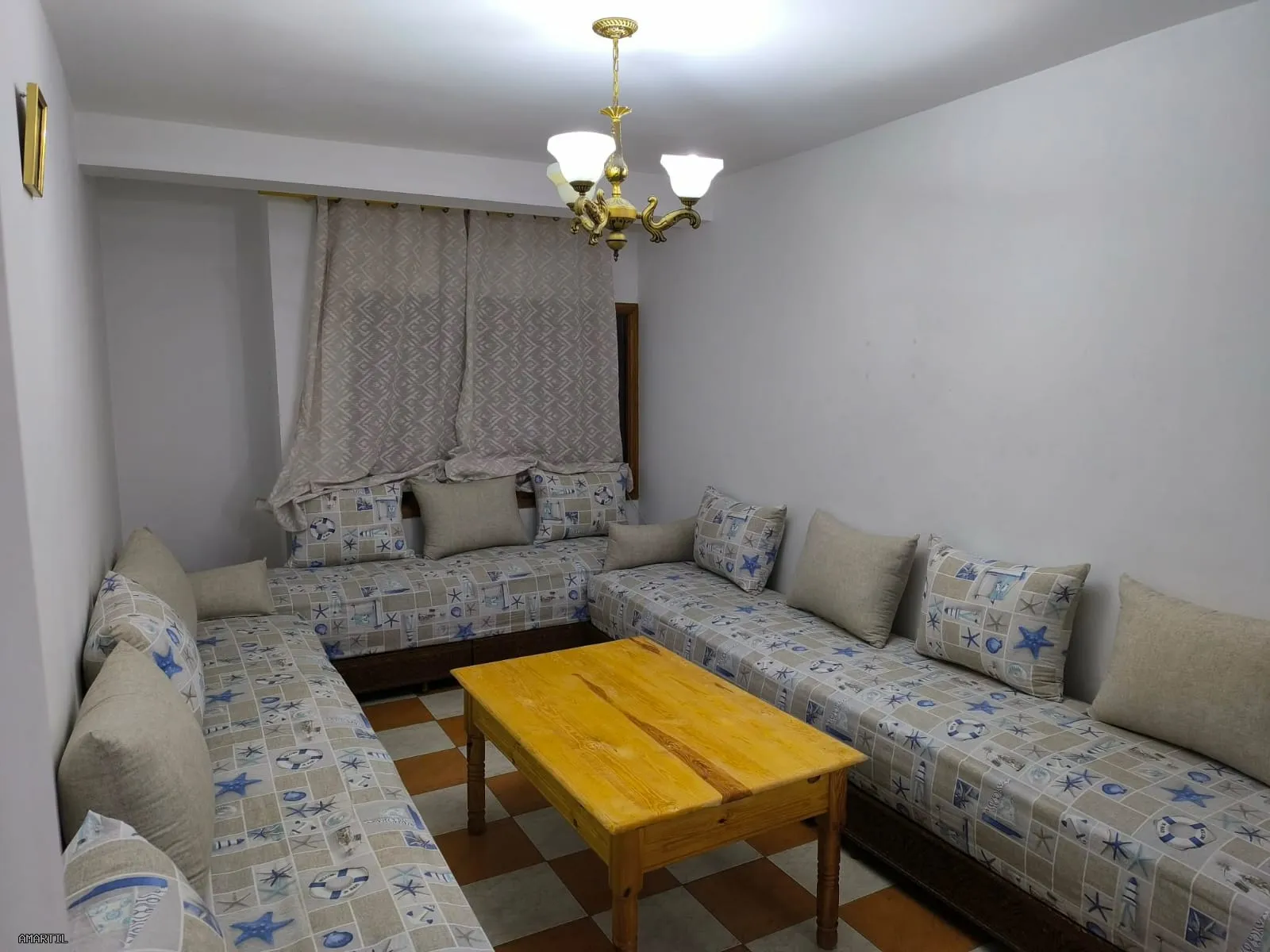 Appartement à louer avec 2 chambre et salon