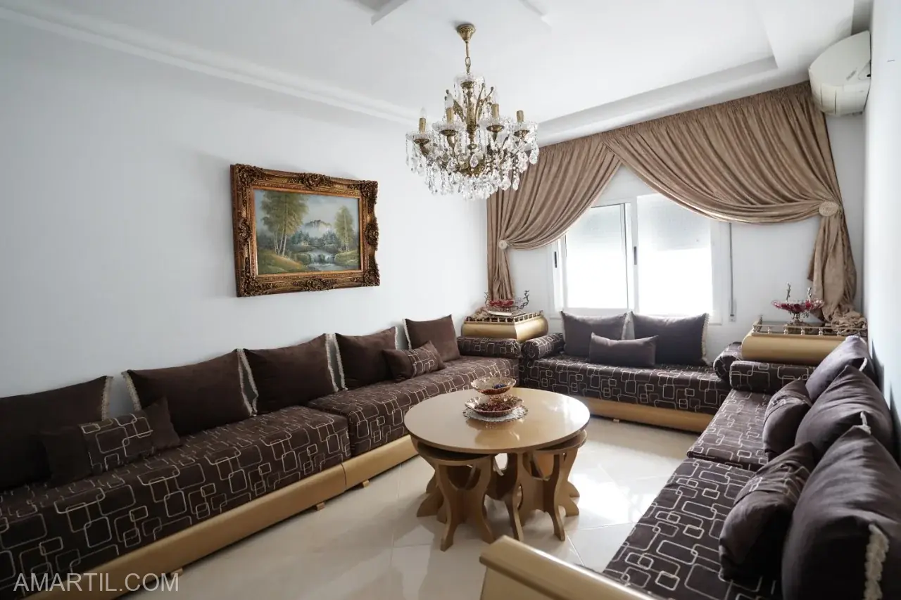 Appartement moderne à louer à la journée à Martil à Résidence fermée 2 chambres