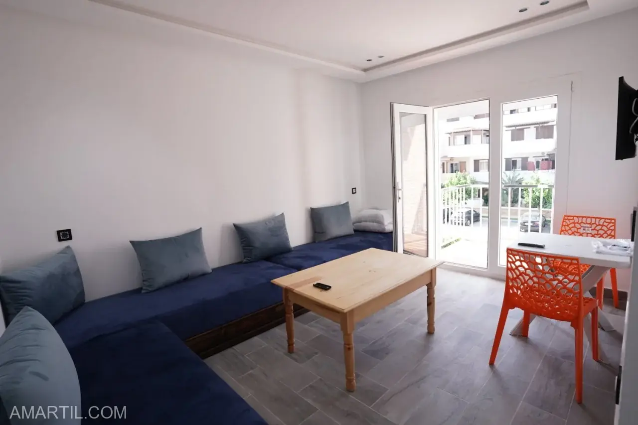 Bel et élégant appartement à louer Martil Corniche salon chambre 1er étage 50 mètre