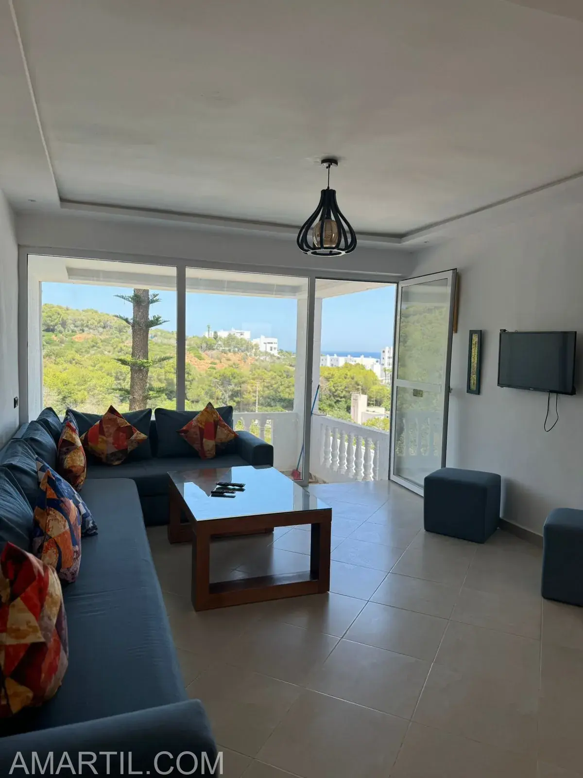 Appartement sécurisé à louer à Cabo Negro, avec vue sur la piscine