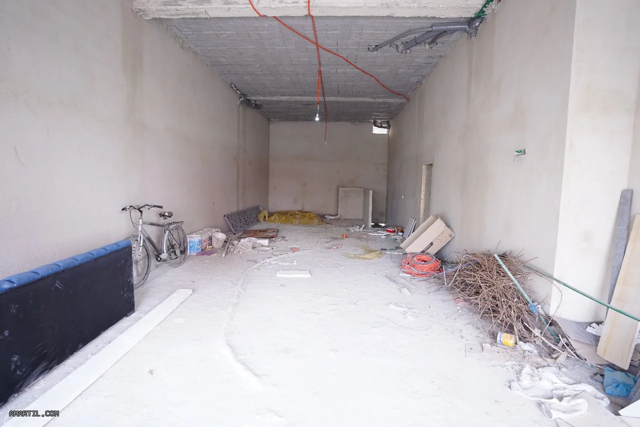 Local Commercial Titré à Vendre à Martil – Équipé Eau & Électricité 177 m²