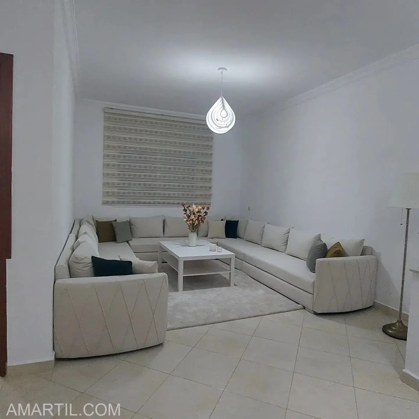 Appartement à louer à martil hay ahrik 2 chambre  salon balcon 4 ème étage 70 Mètres