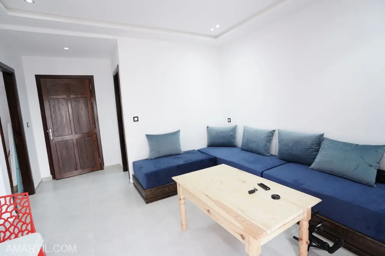 Appartement à Louer à Corniche Martil 2 chambres salon et balcon au 1ér étage