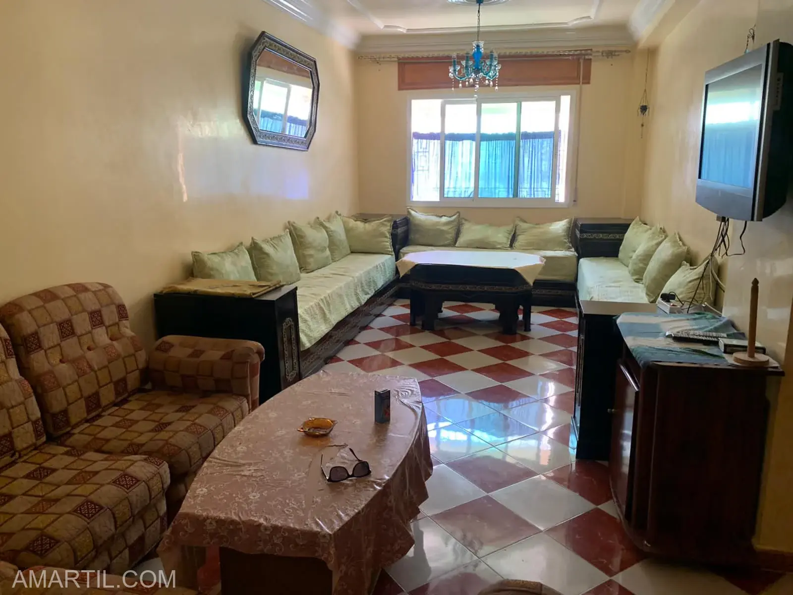 BEL APPARTEMENT À LOUER À COURNICHE MARTIL CHAMBRE SALON  REZ-DE-CHAUSSÉE
