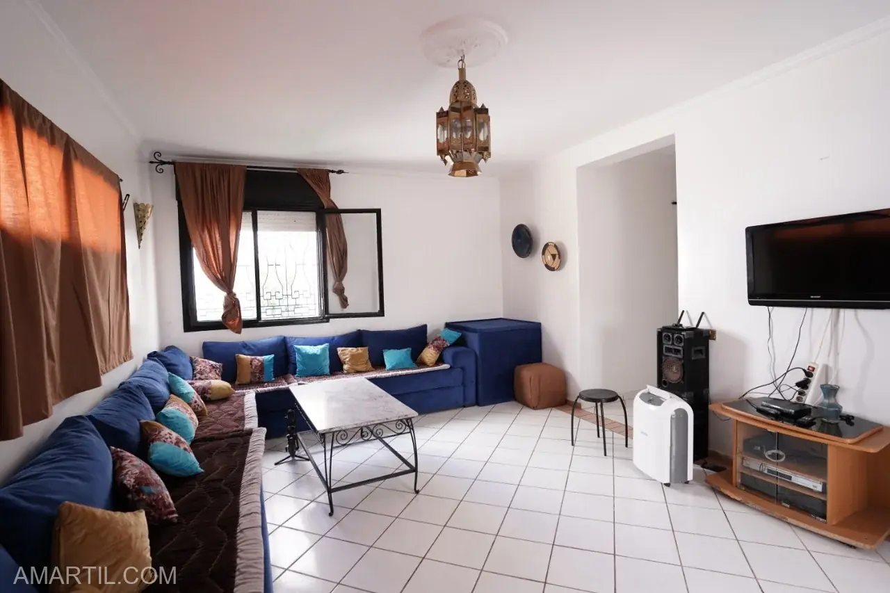 Appartement à louer à la journée à Martil rez-de-chaussée grand salon 3 chambres